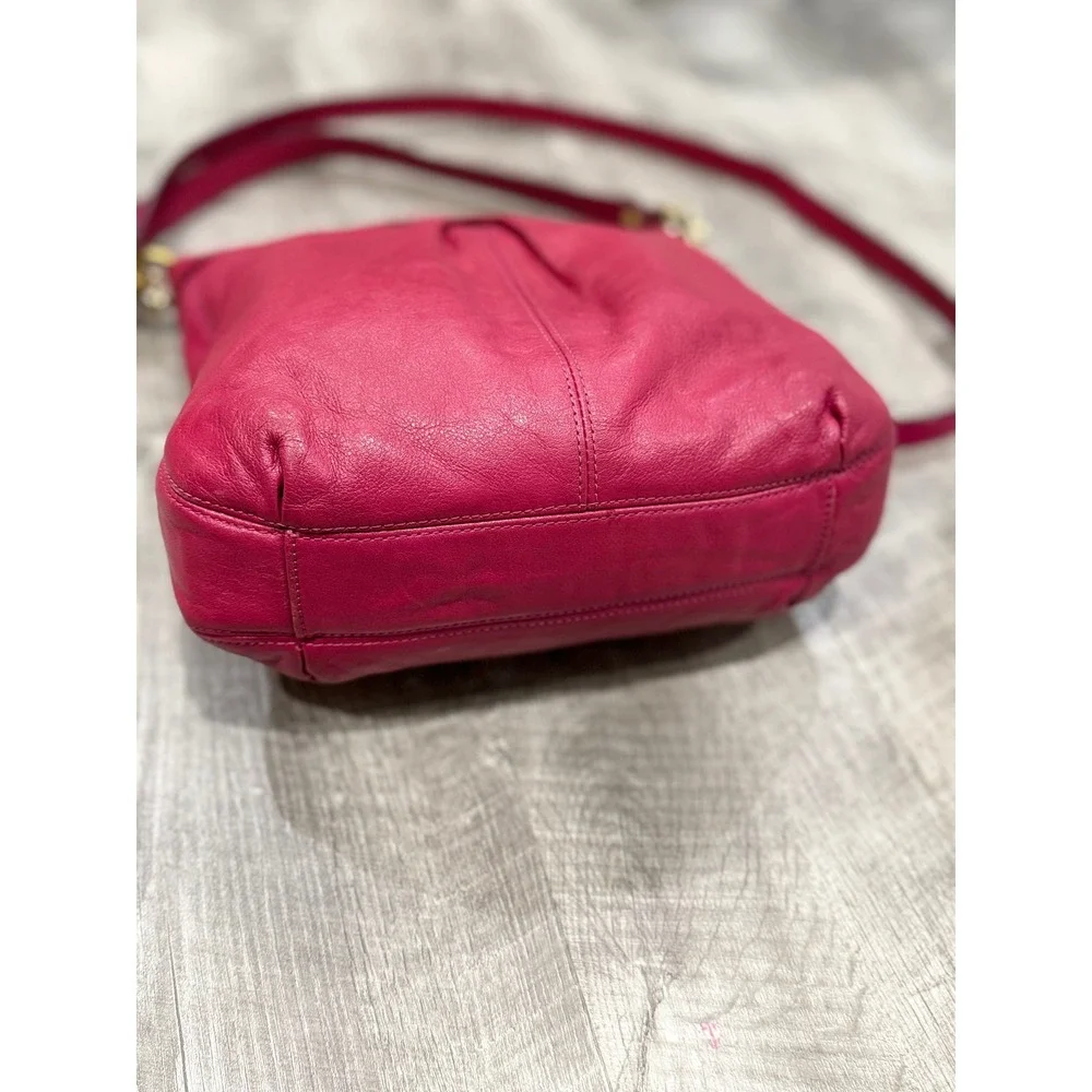 Coach Ashley Pink Leather Crossbody Swingpack Bag F20114 Gold Hardware